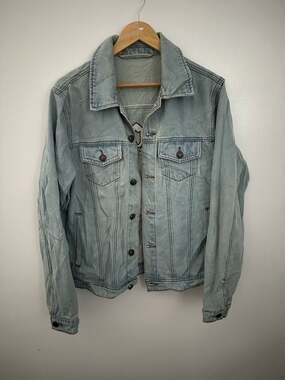 Maroon 5 Official Band Merchandise 'Maroons' Embroidered Light Wash Denim Trucke